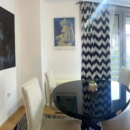 Apartment Charming Modern Near Center Free Parking & Fully Equipped *