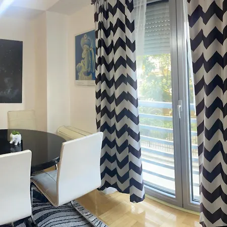 Apartament Charming Modern Near Center Free Parking & Fully Equipped