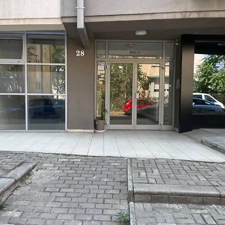 Apartment Charming Modern Near Center Free Parking & Fully Equipped *