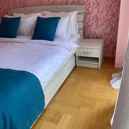 Charming Modern Near Center Free Parking & Fully Equipped *