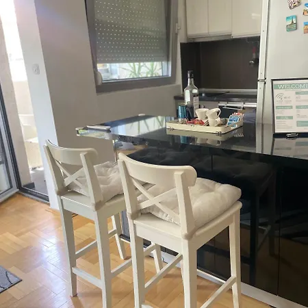 Apartment Charming Modern Near Center Free Parking & Fully Equipped *
